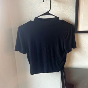 Aritzia Babaton Ribbed Knit Mock Neck Cropped Shirt